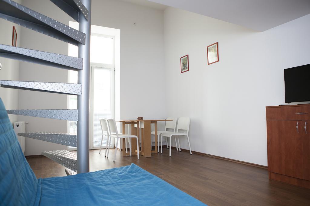 Cute Downtown Studios Budapest Exterior foto